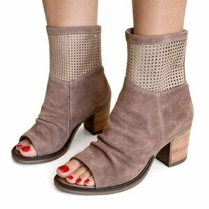 Bos. & Co. Celine Suede Open Peep Toe Boots Bootie in Taupe Size 37 or 7 EEUC